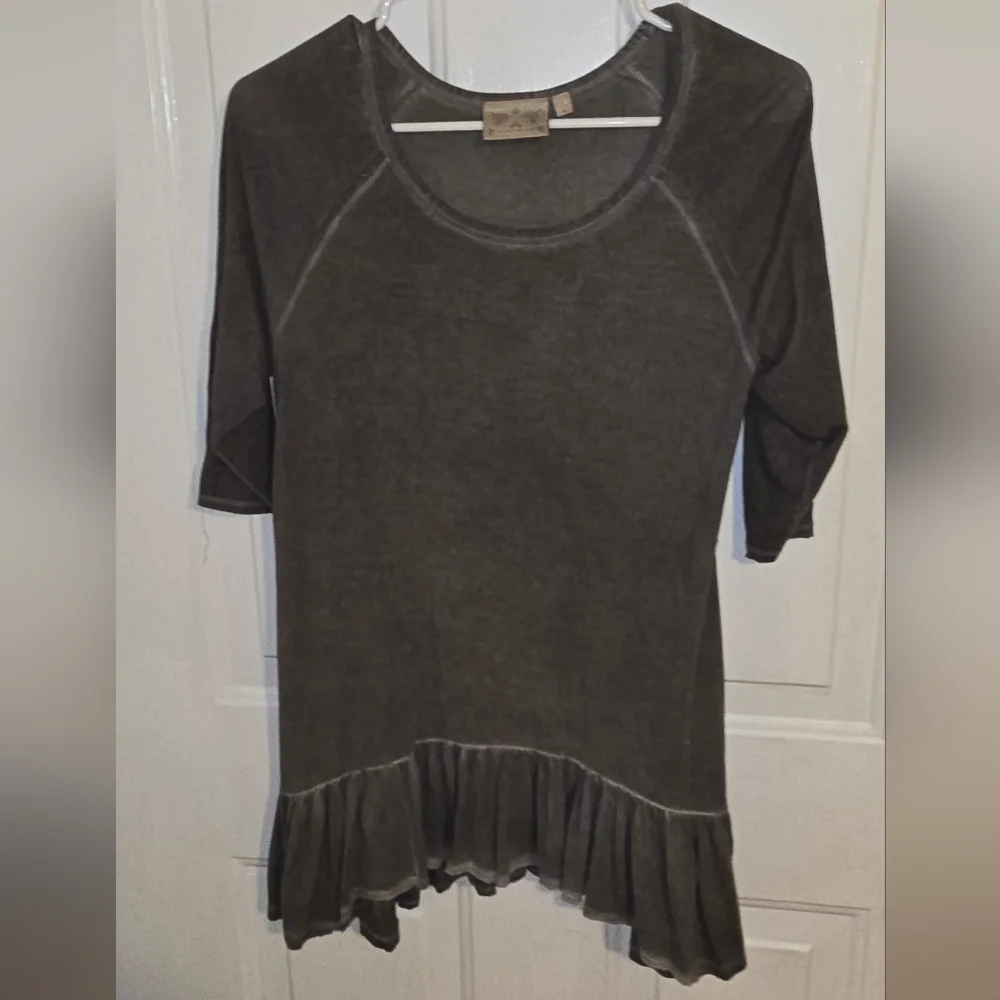 Dantelle Charcoal Ruffle Hem Top - Picture 1 of 3